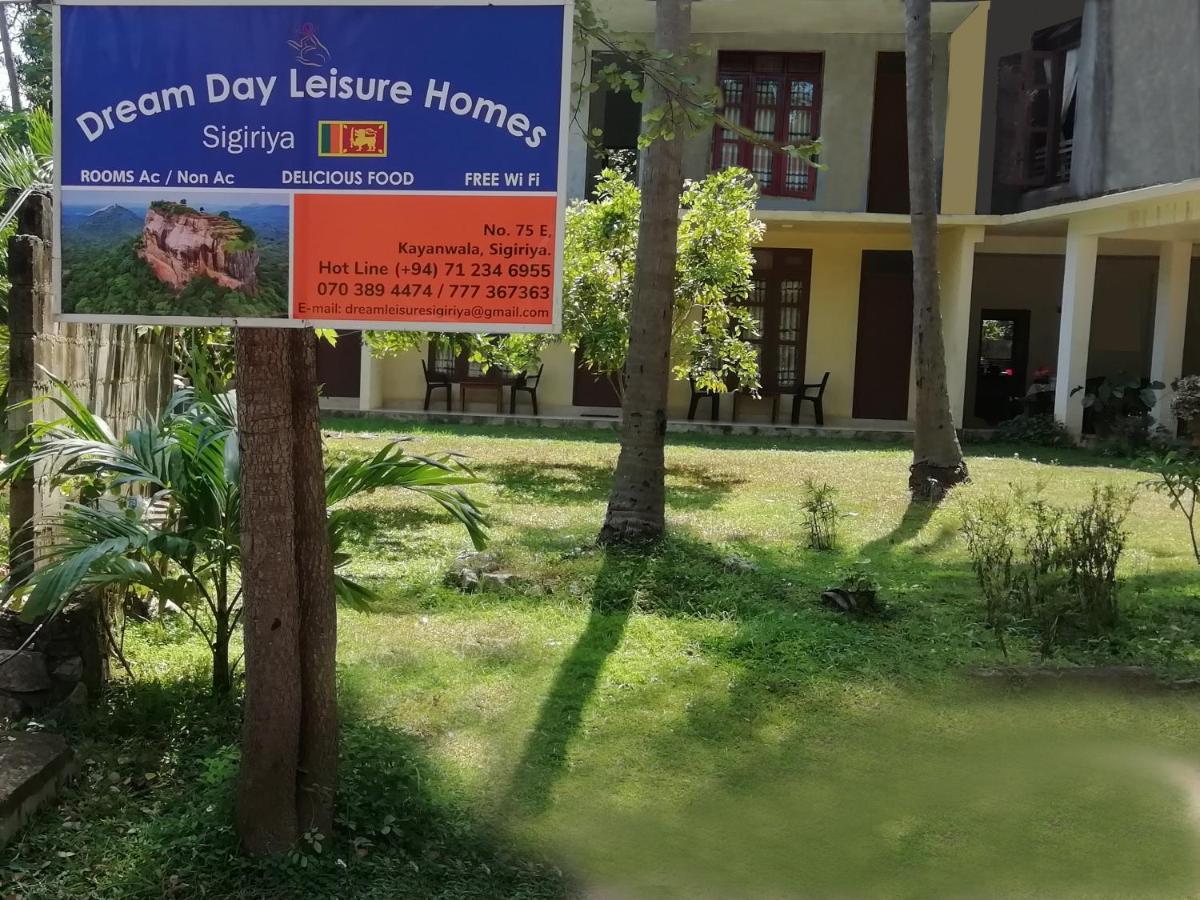 Dream Day Leisure Homes Sigirîya Extérieur photo